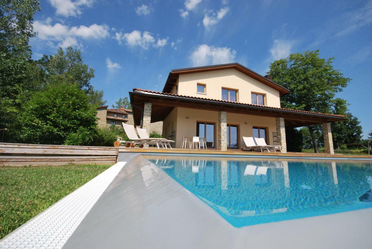 Villa Chimera Poppi Exteriér fotografie